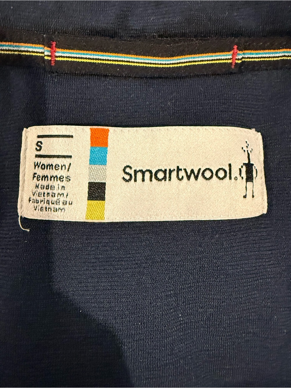 Smartwool Women's Smartloft 60 Hoodie Vest in the "Currant" red - Picture 5 of 6